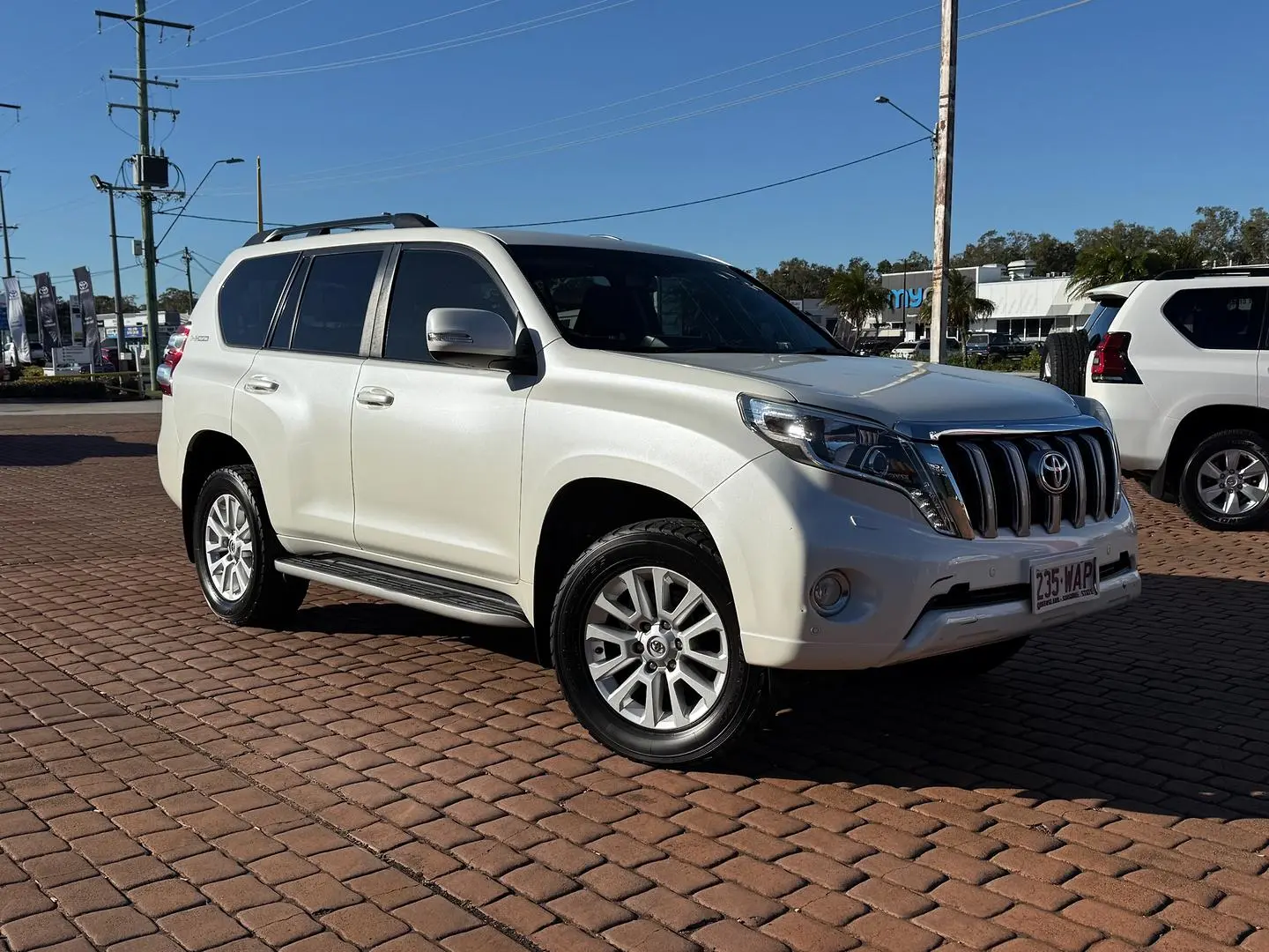 2015 Toyota Landcruiser Prado Gallery Image 1