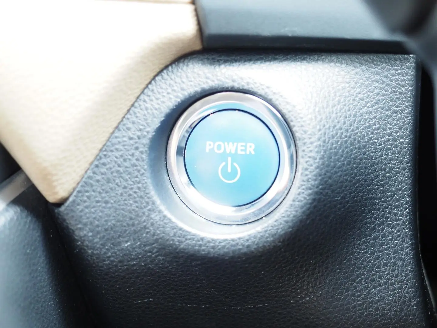 2021 Toyota RAV4 Gallery Image 43