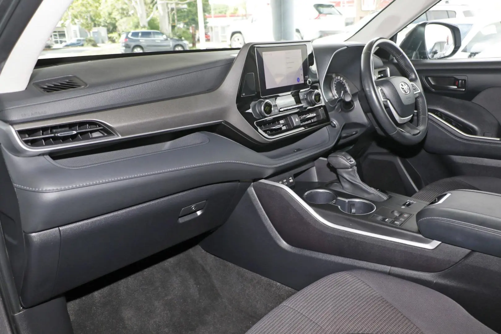 2024 Toyota Kluger Gallery Image 7