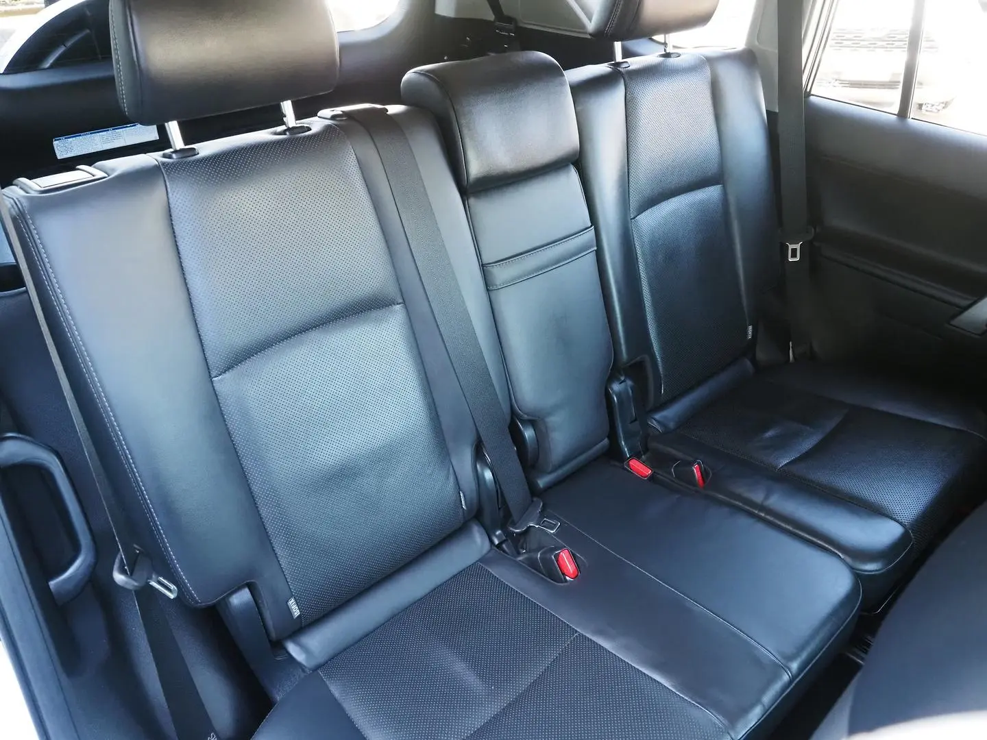 2021 Toyota Landcruiser Prado Gallery Image 32