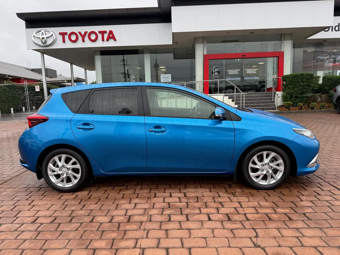 2018 Toyota Corolla Gallery Image 8