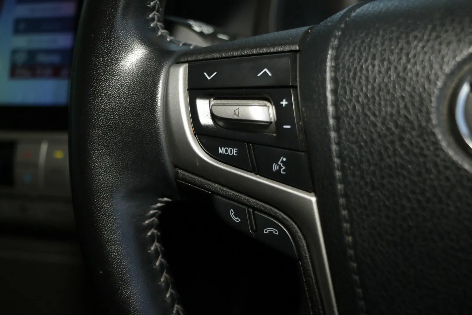 2021 Toyota Landcruiser Prado Gallery Image 16