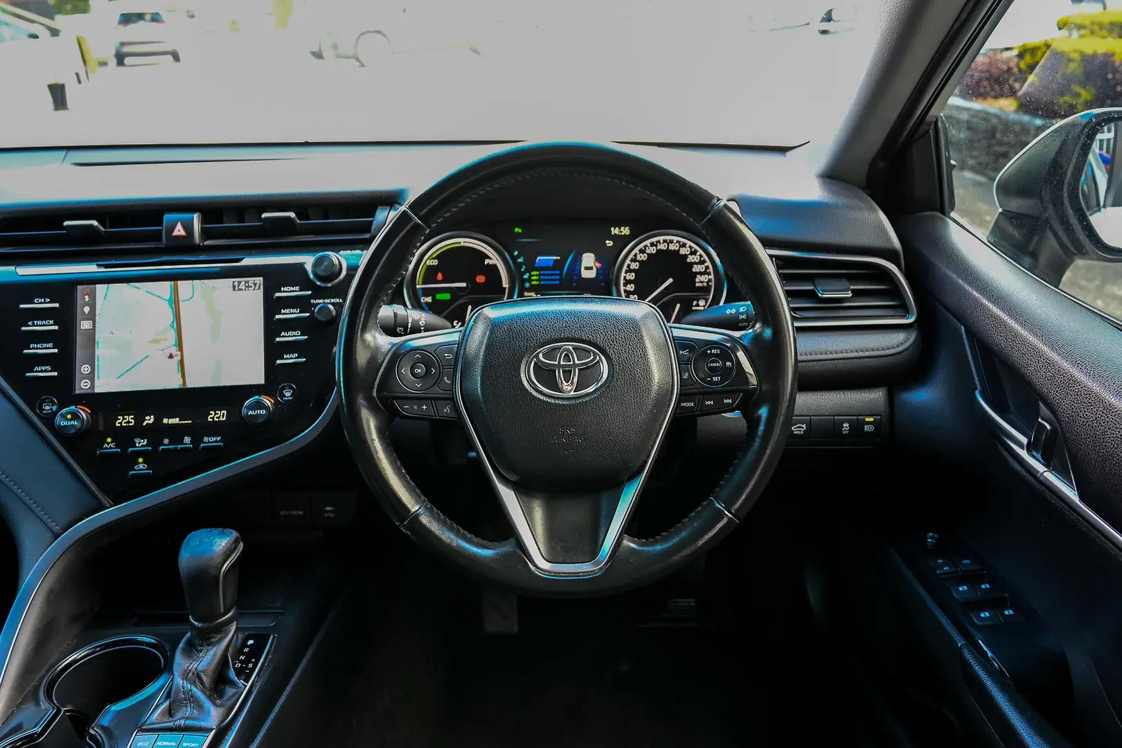 2020 Toyota Camry Gallery Image 11