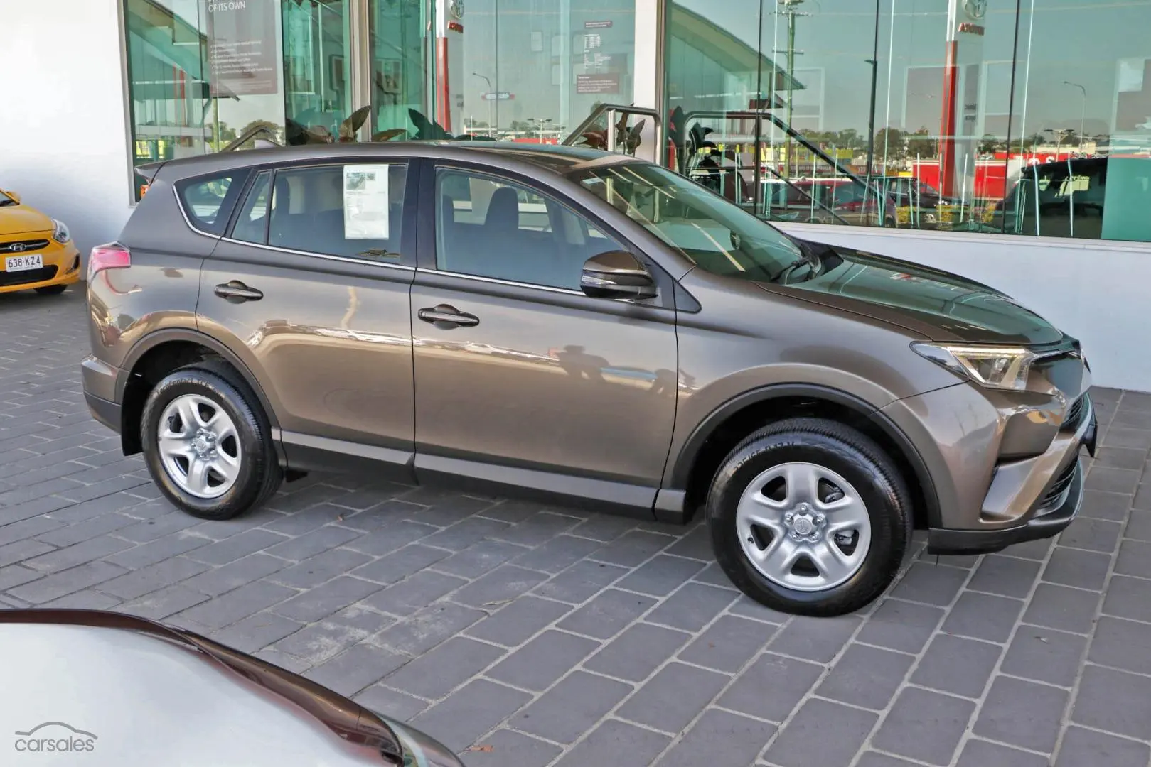 2016 Toyota RAV4 Image 5