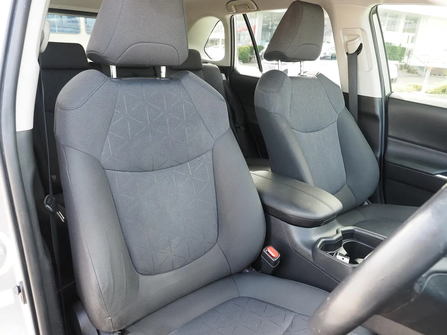 2020 Toyota RAV4 Gallery Image 21
