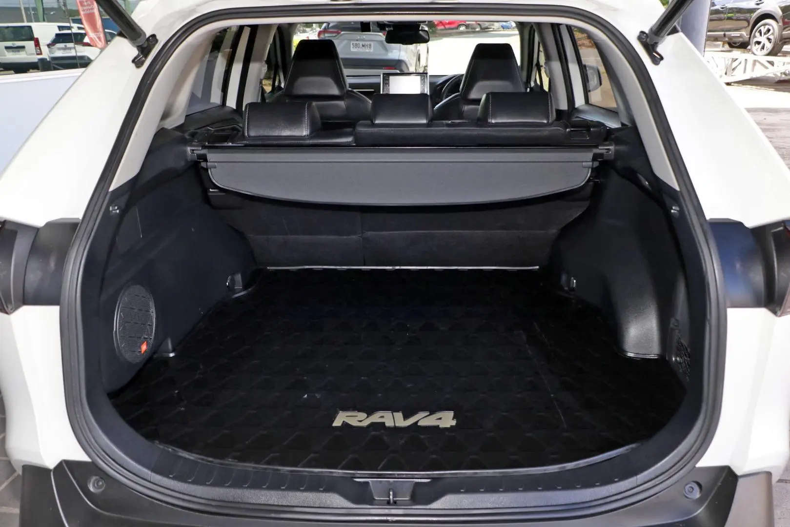 2019 Toyota Rav4 Gallery Image 24