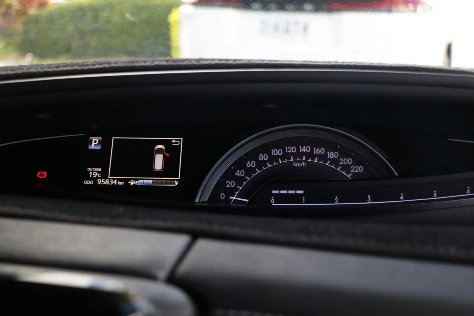 2018 Toyota Tarago Gallery Image 13
