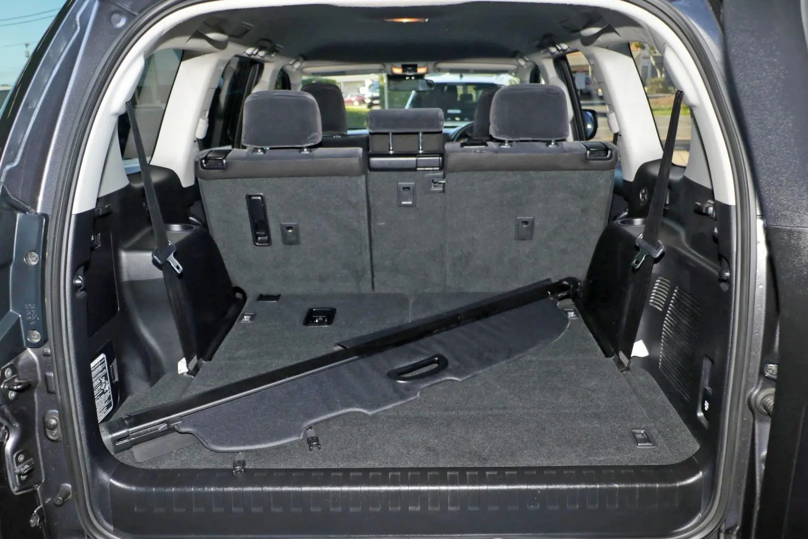 2022 Toyota Landcruiser Prado Gallery Image 21