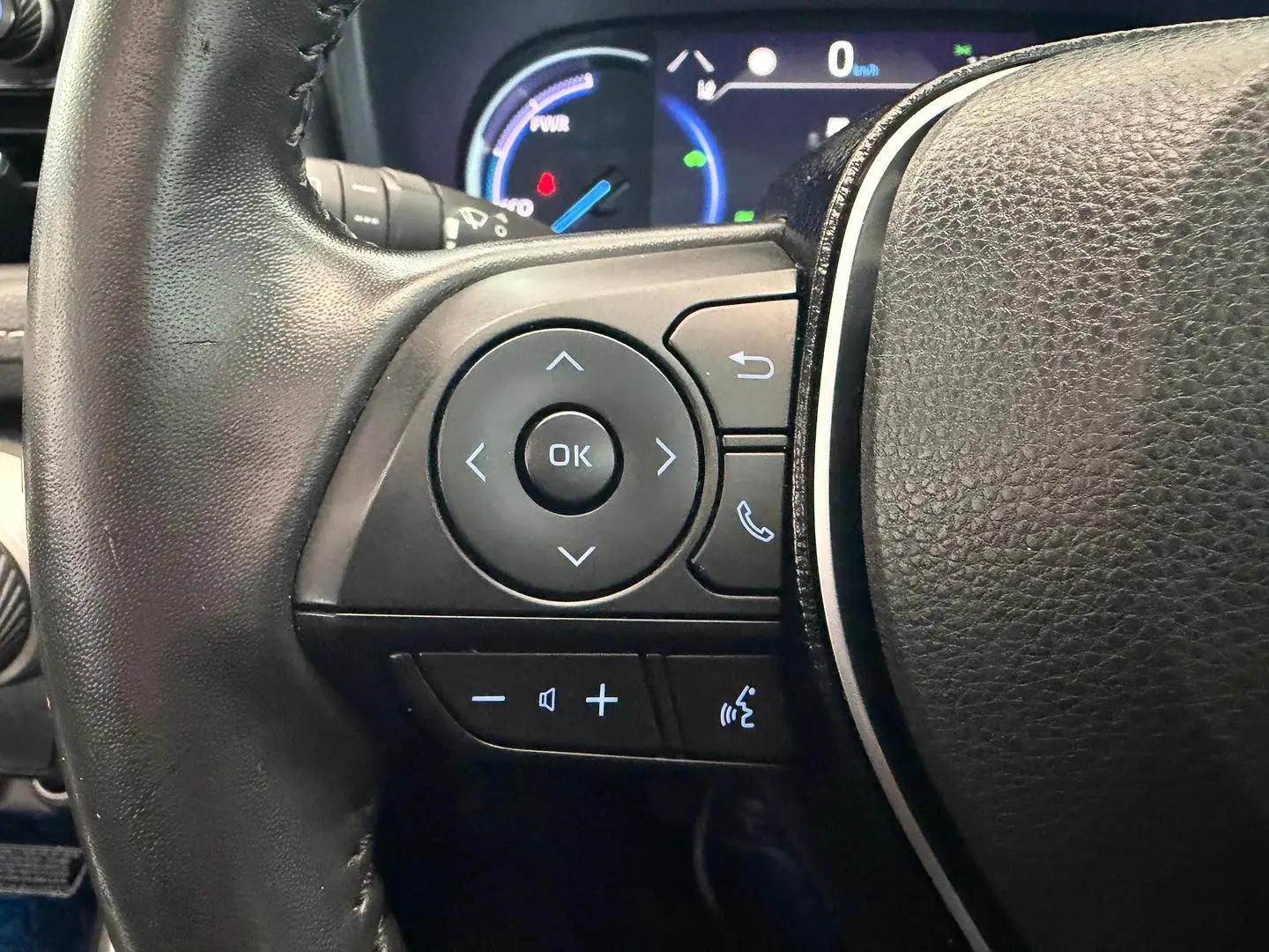 2020 Toyota RAV4 Gallery Image 15