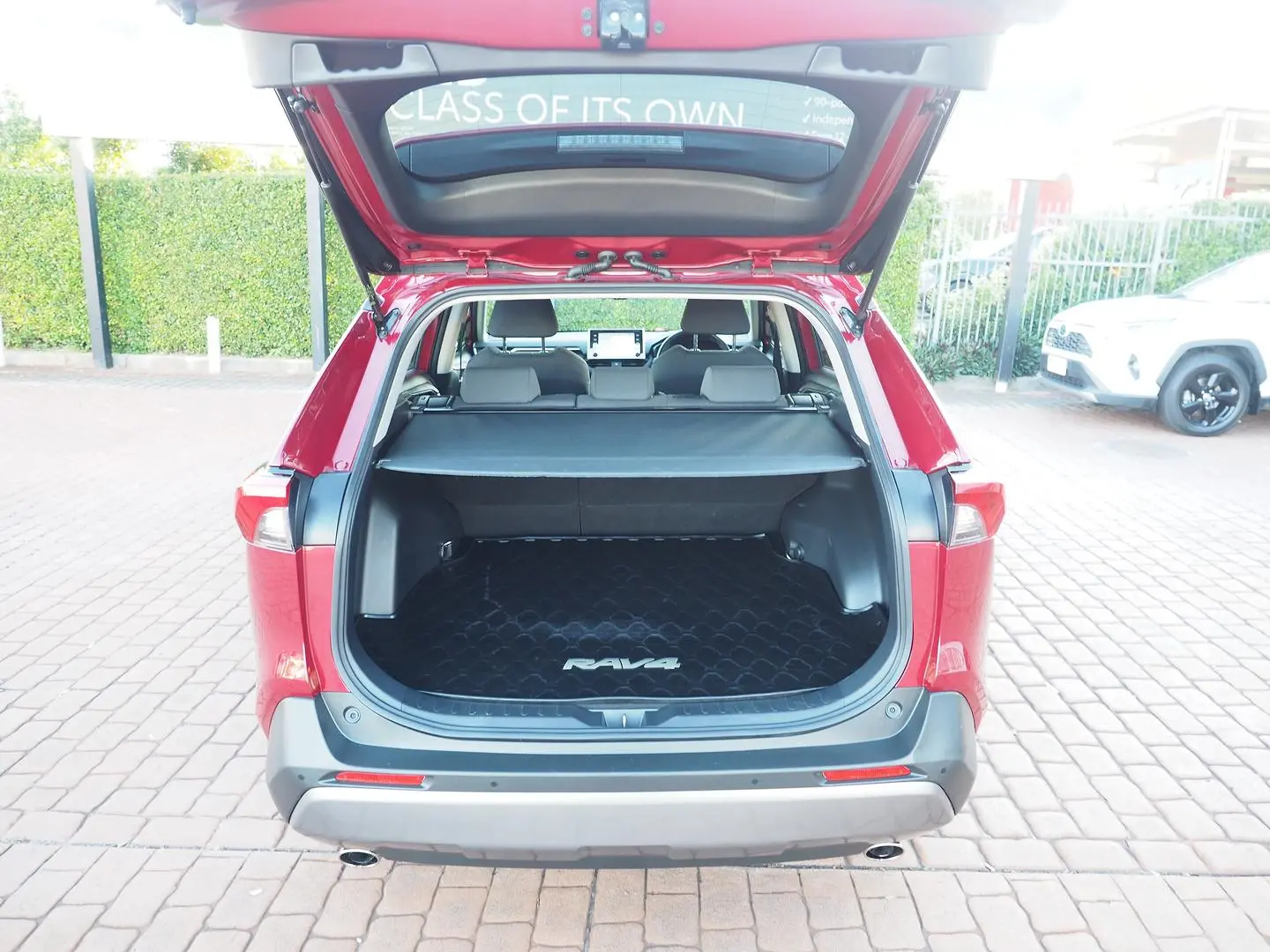 2021 Toyota RAV4 Gallery Image 13