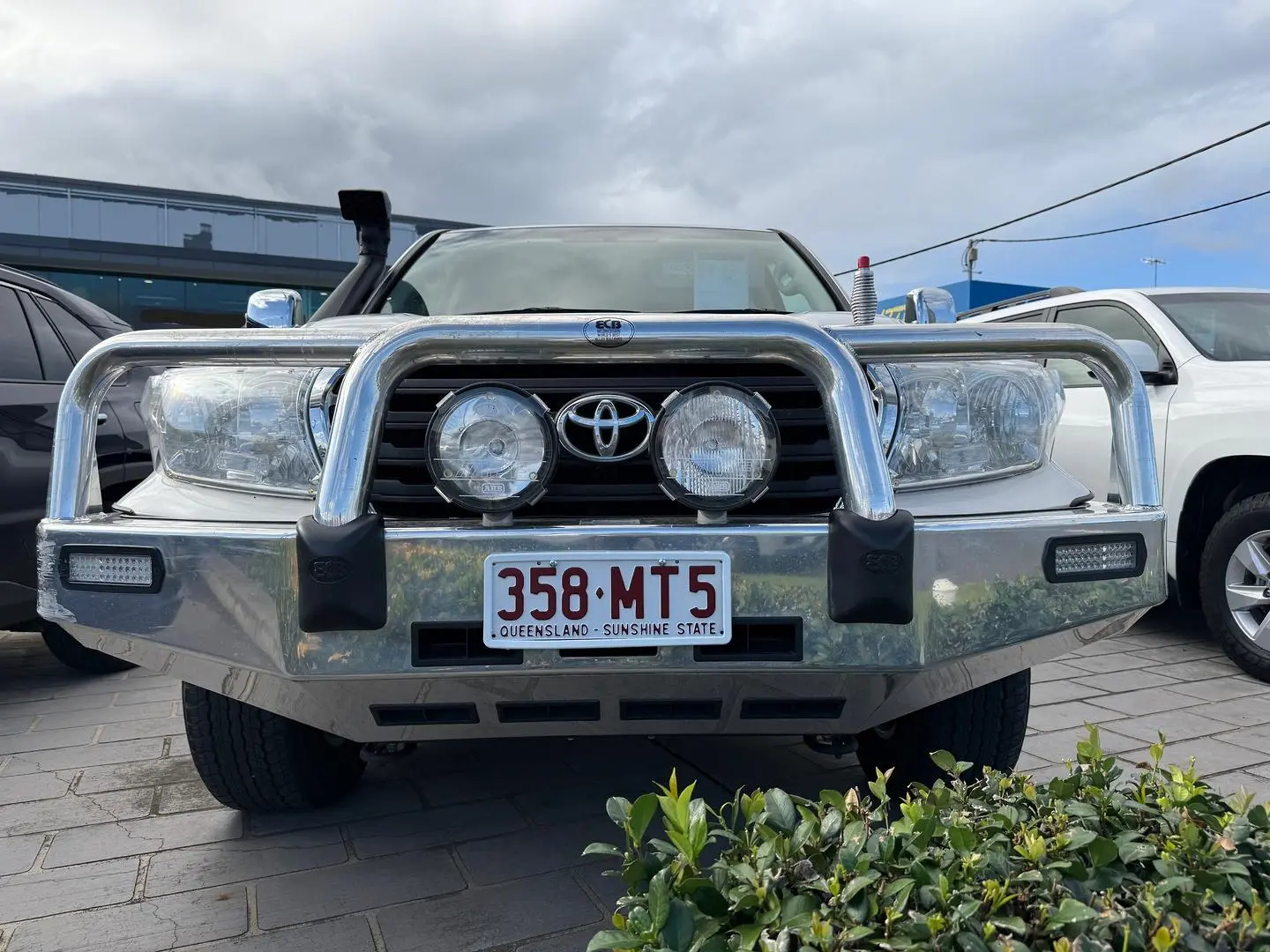 2015 Toyota Landcruiser Gallery Image 3