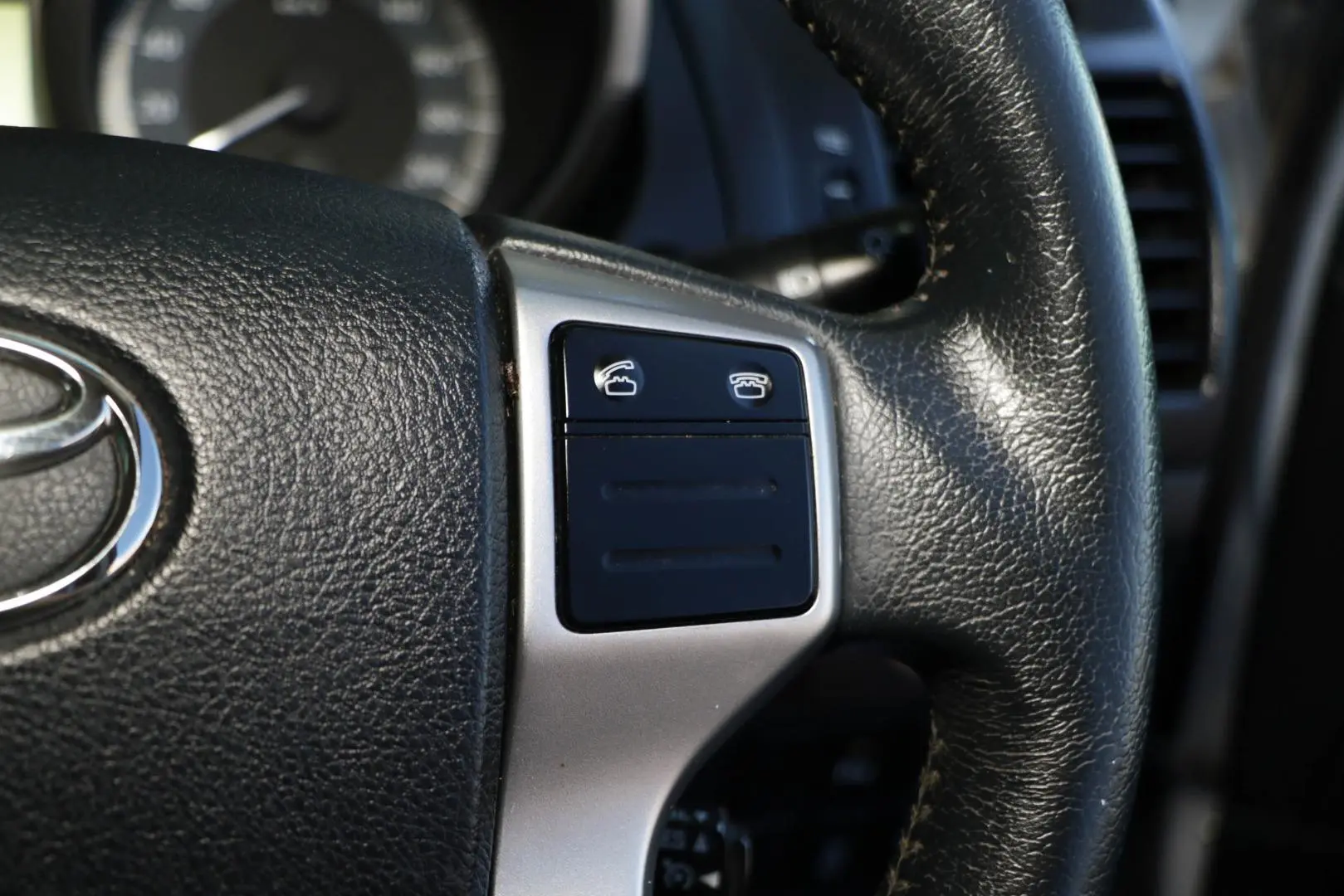 2017 Toyota Landcruiser Prado Gallery Image 19