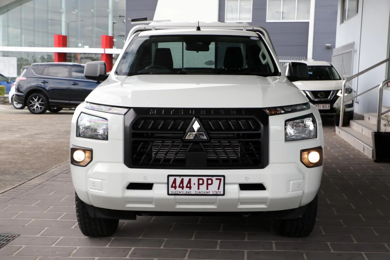 2025 Mitsubishi Triton Gallery Image 3