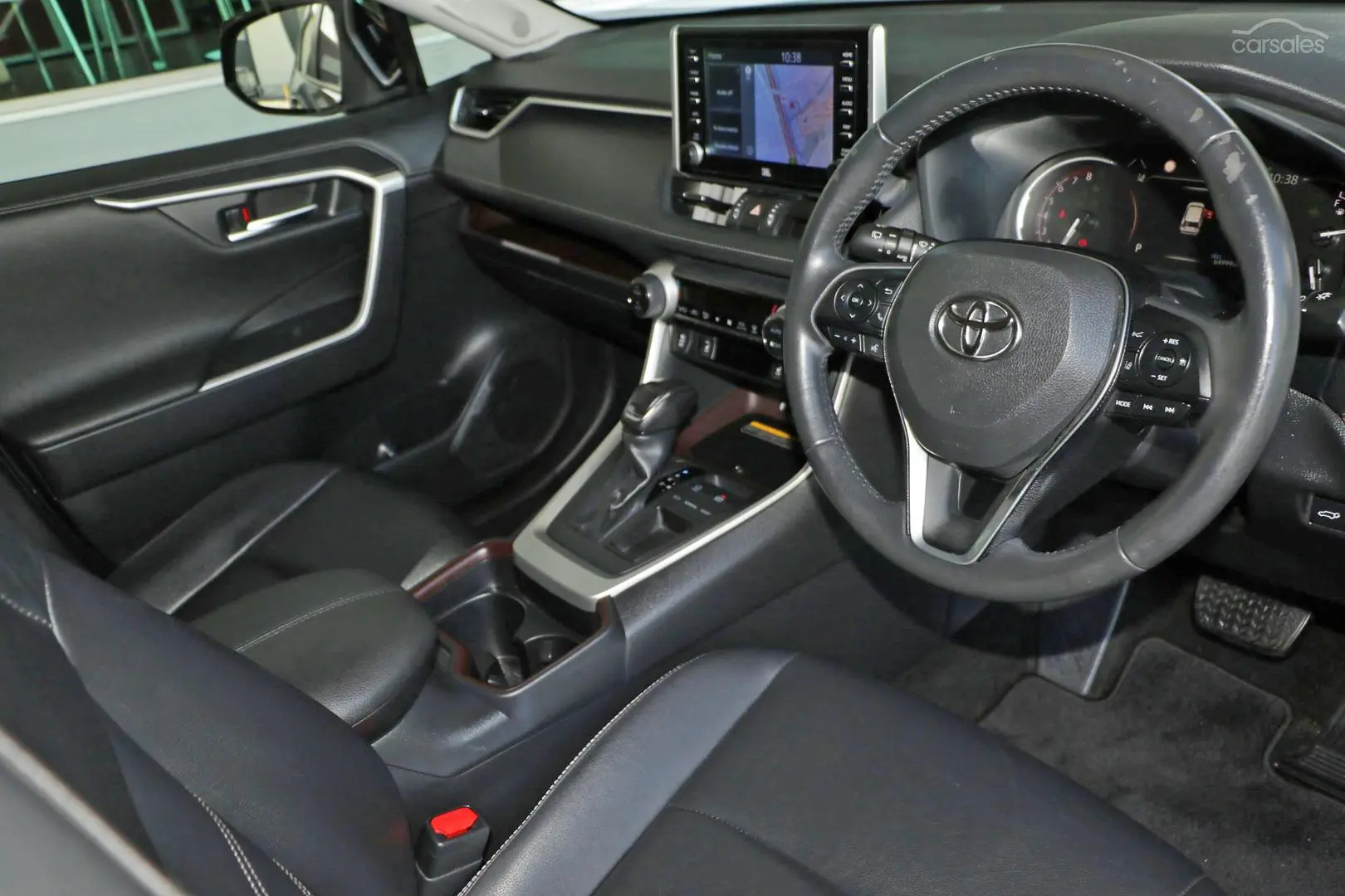2019 Toyota RAV4 Image 8
