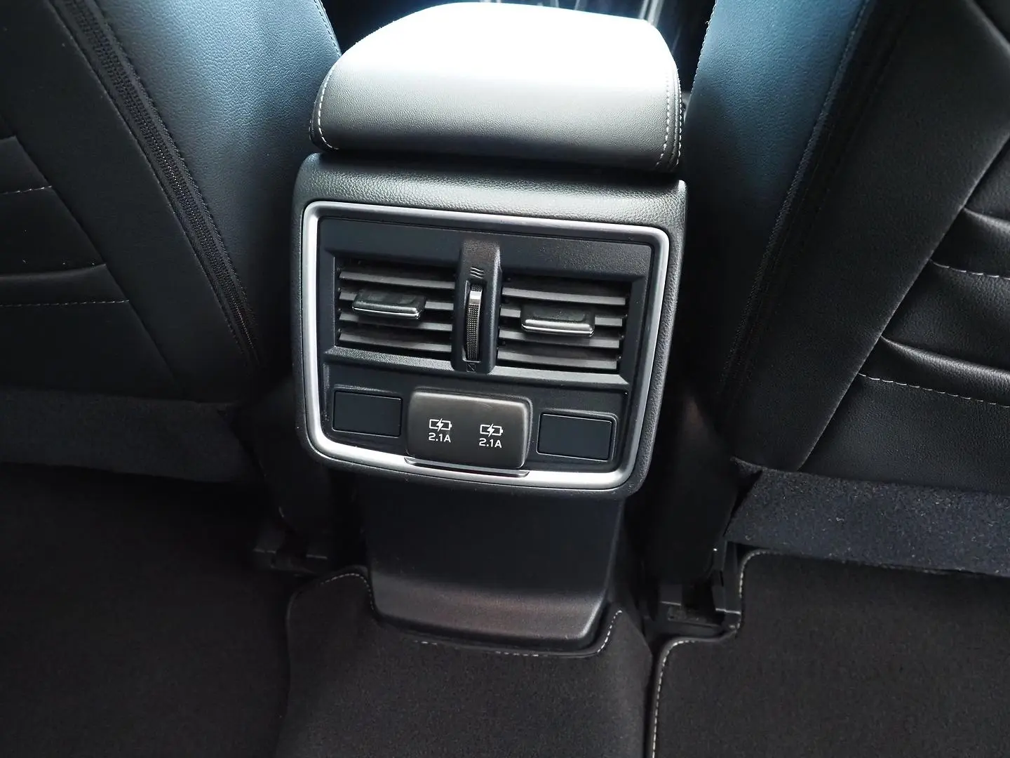 2020 Subaru Forester Gallery Image 16