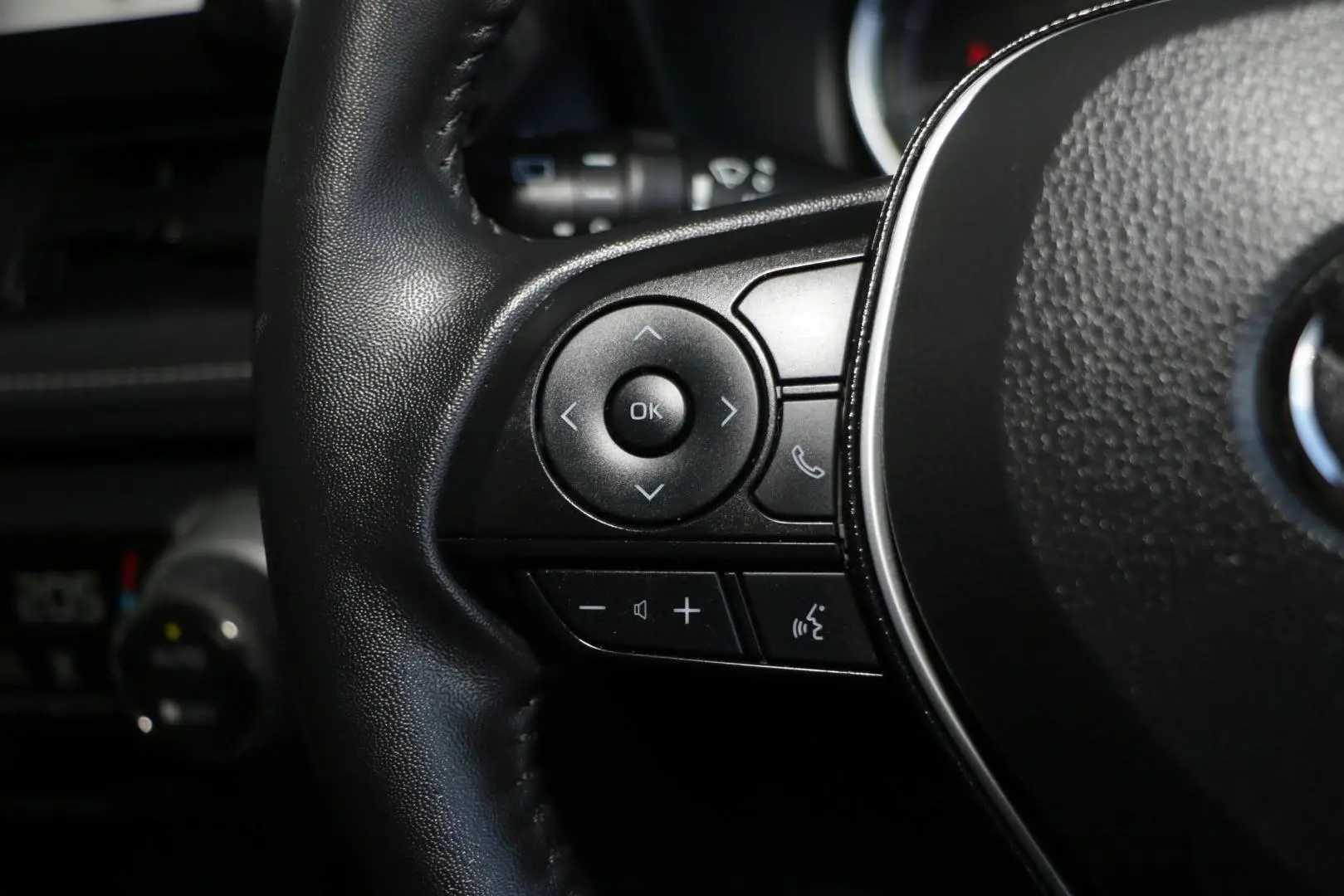 2024 Toyota RAV4 Gallery Image 18