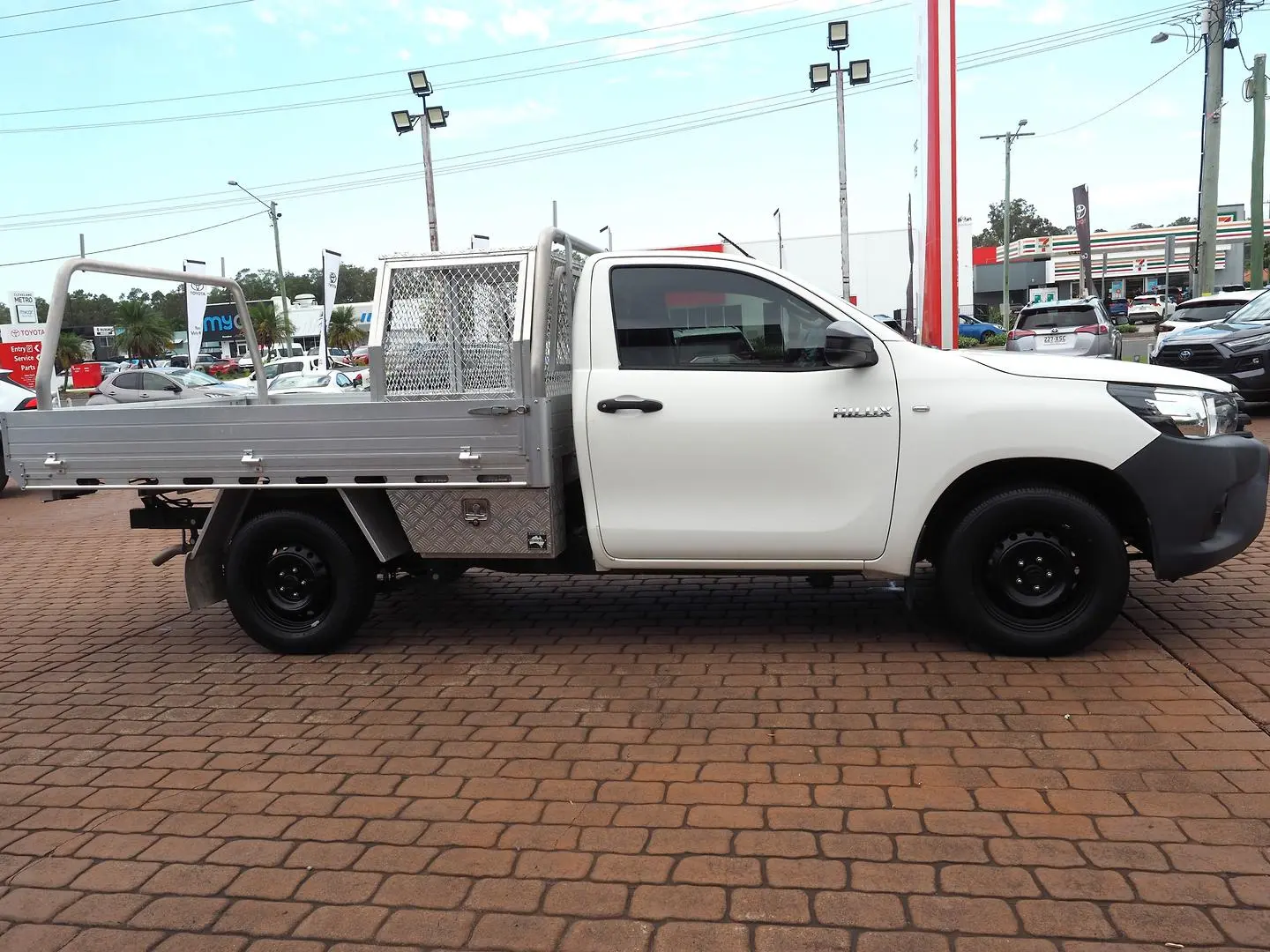 2019 Toyota Hilux Image 4