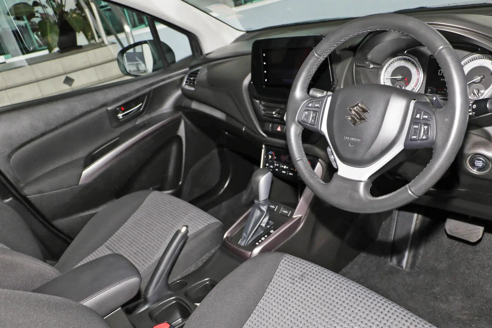 2023 Suzuki S-Cross Gallery Image 6