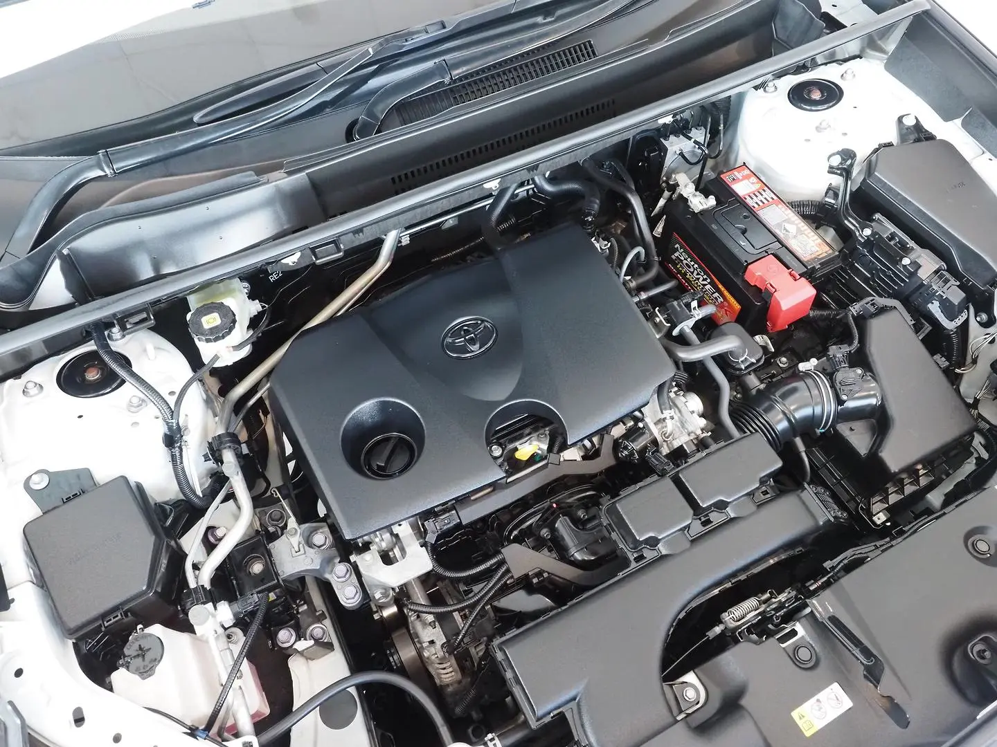2020 Toyota RAV4 Gallery Image 5