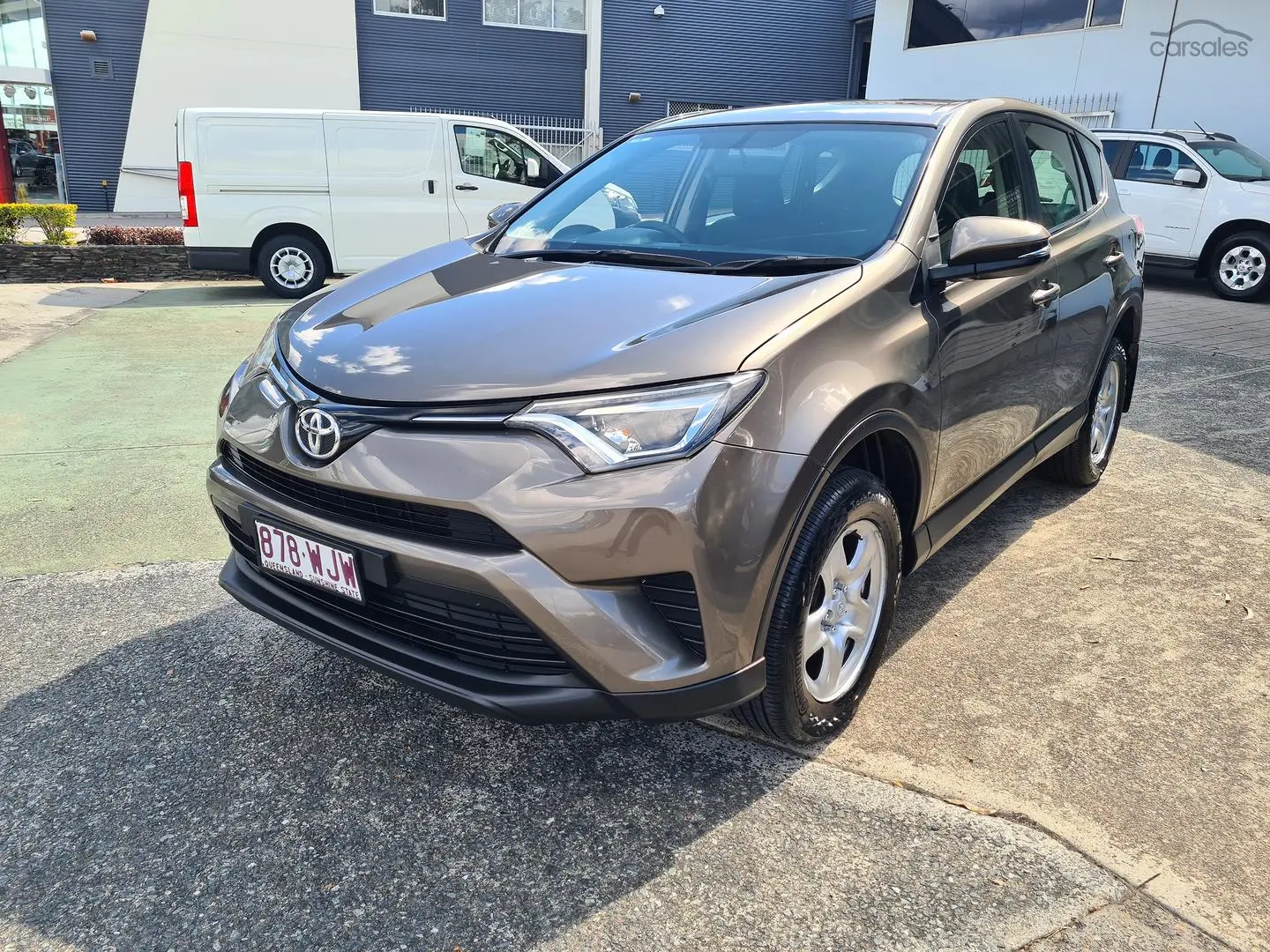 2016 Toyota RAV4 Image 1