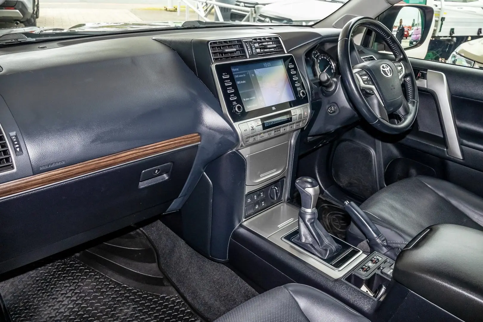 2021 Toyota Landcruiser Prado Gallery Image 7