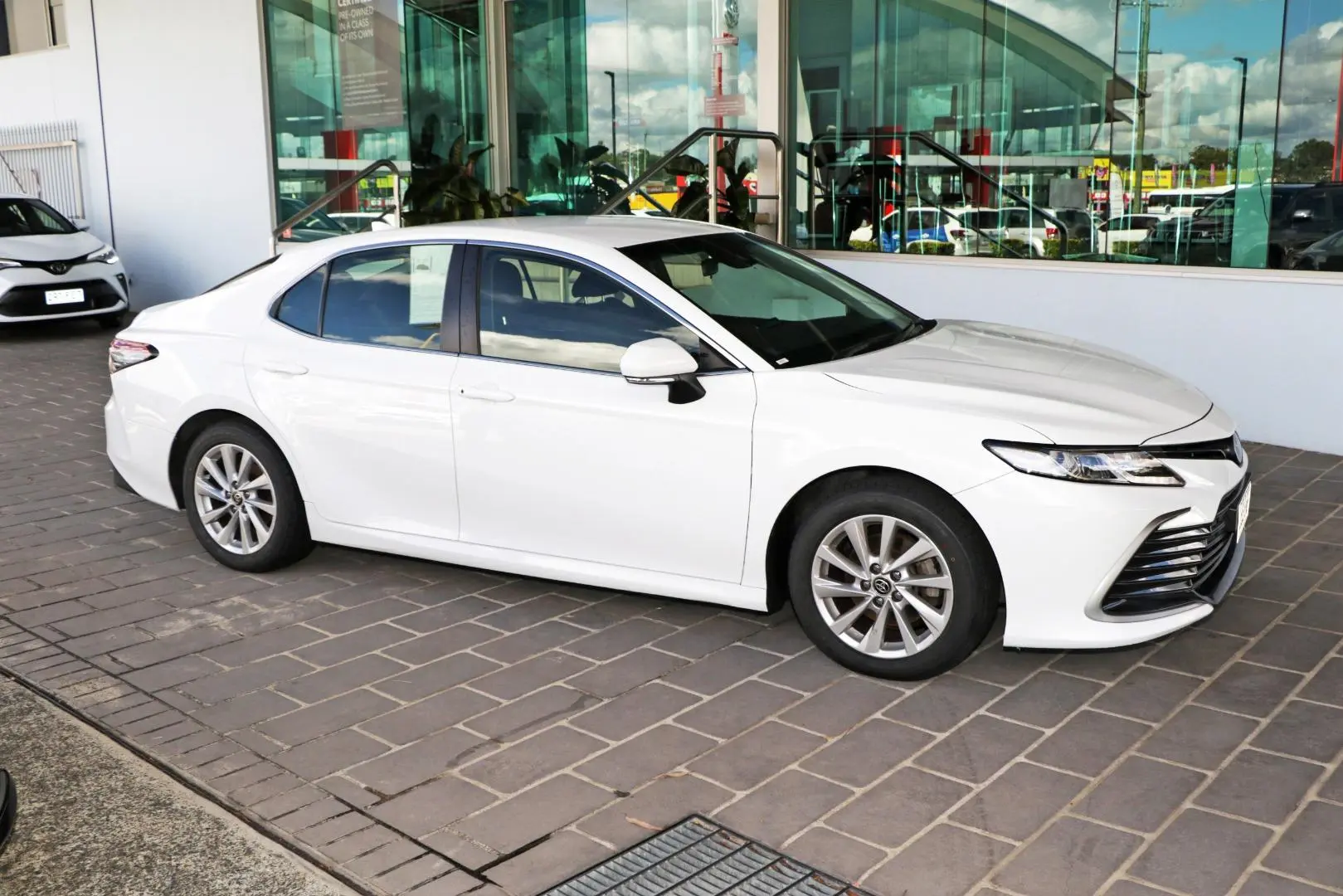 2022 Toyota Camry Gallery Image 5