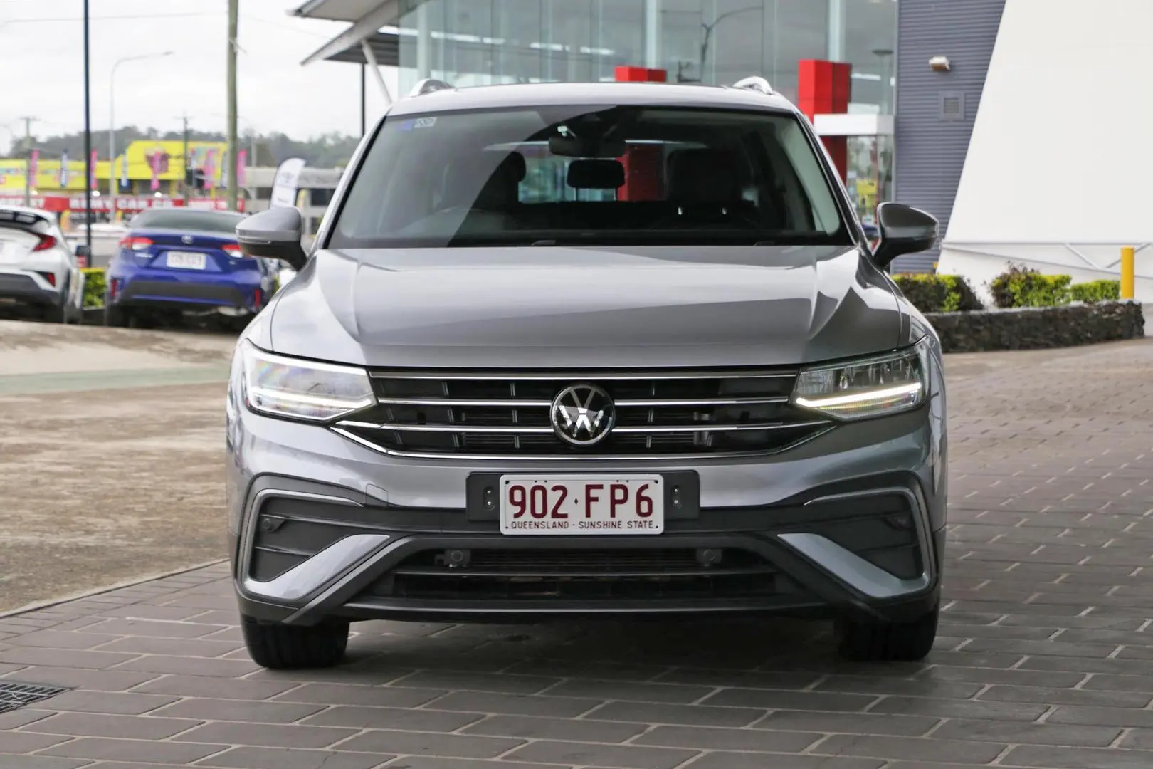 2022 Volkswagen Tiguan Gallery Image 3