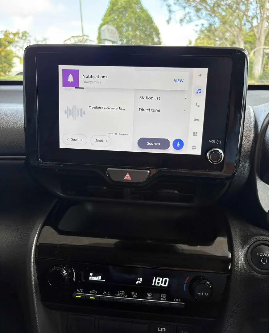 2024 Toyota Yaris Cross Gallery Image 9