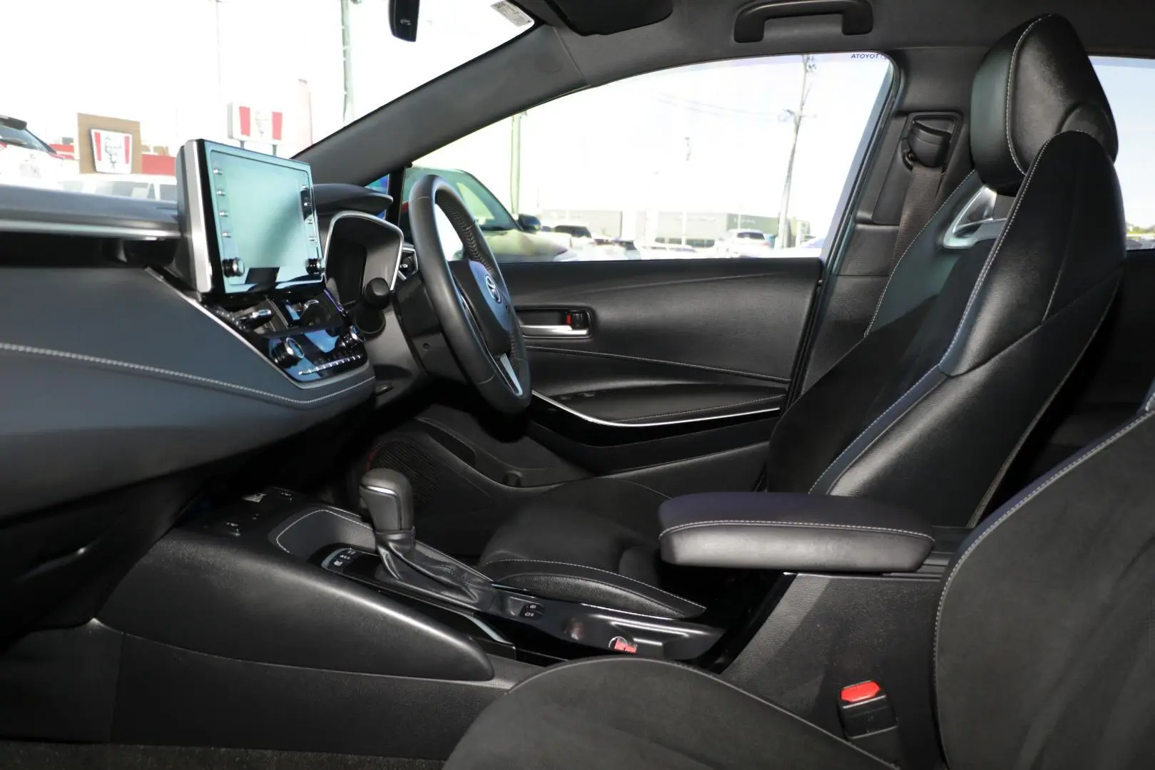 2022 Toyota Corolla Gallery Image 8