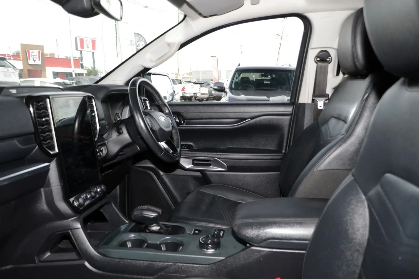 2022 Ford Everest Gallery Image 8