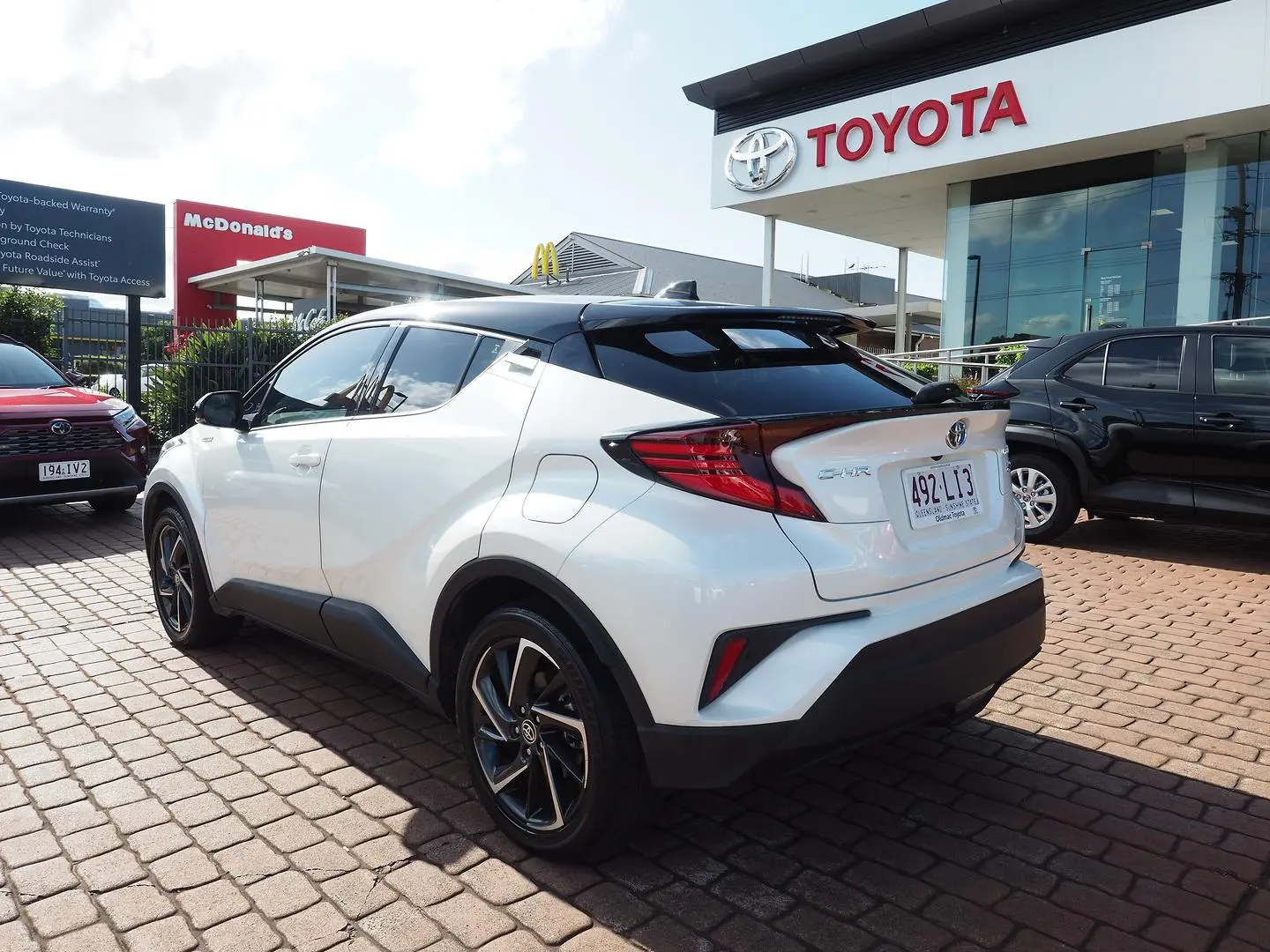 2020 Toyota C-HR Image 8