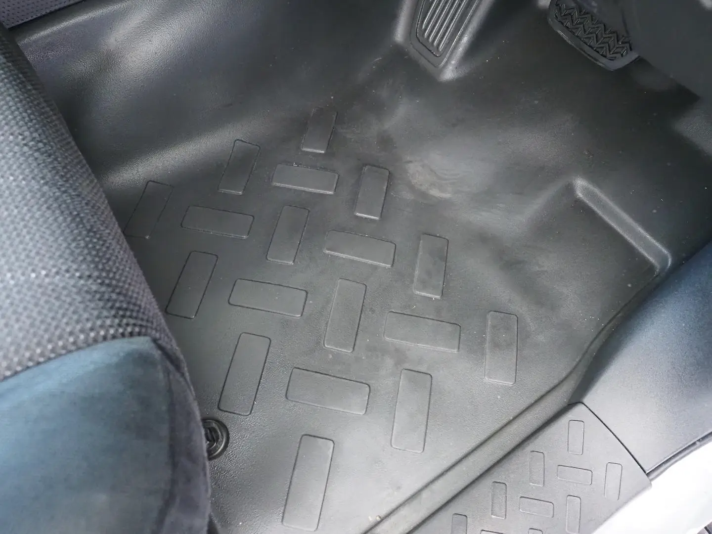 2013 Toyota FJ Cruiser Gallery Image 11