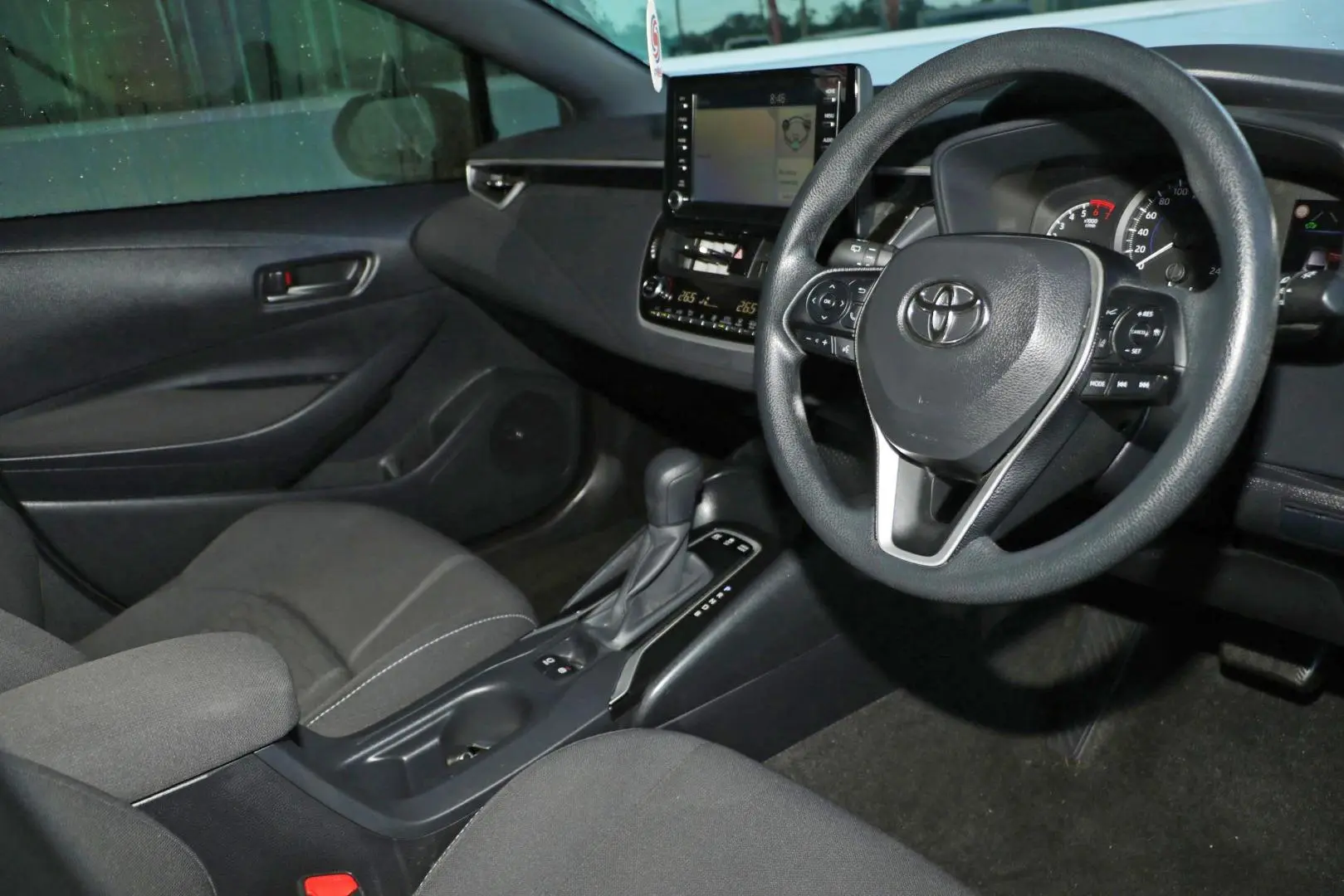 2020 Toyota Corolla Gallery Image 6