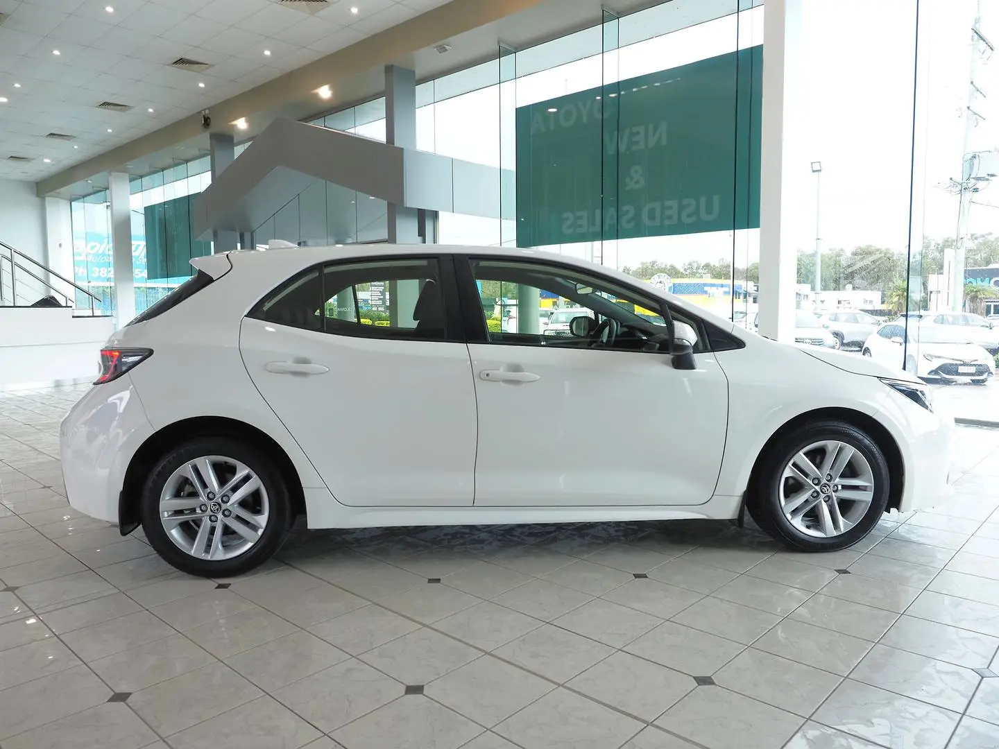 2021 Toyota Corolla Gallery Image 10