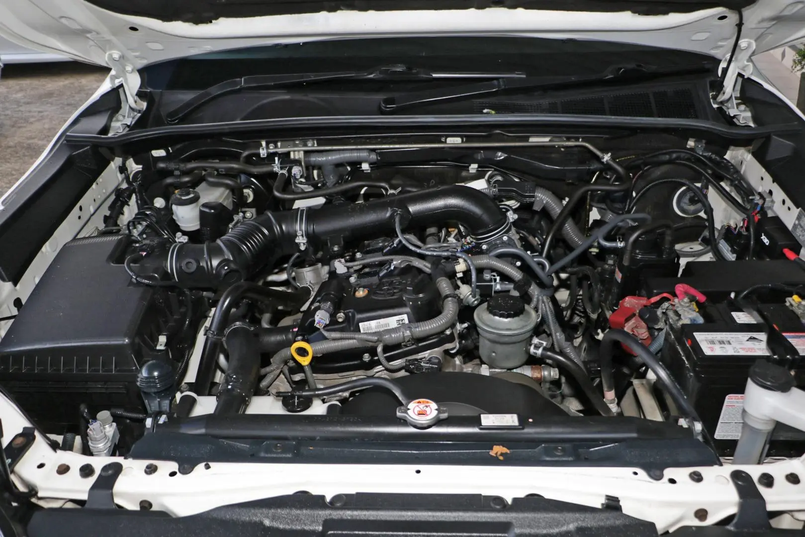 2016 Toyota Hilux Gallery Image 23