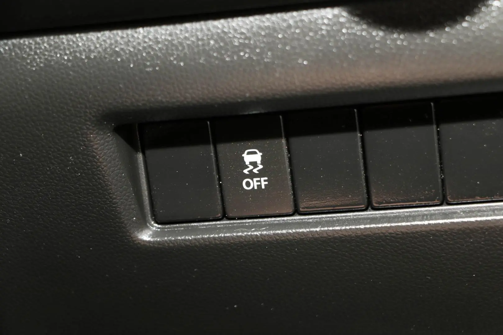 2022 Suzuki Swift Gallery Image 15