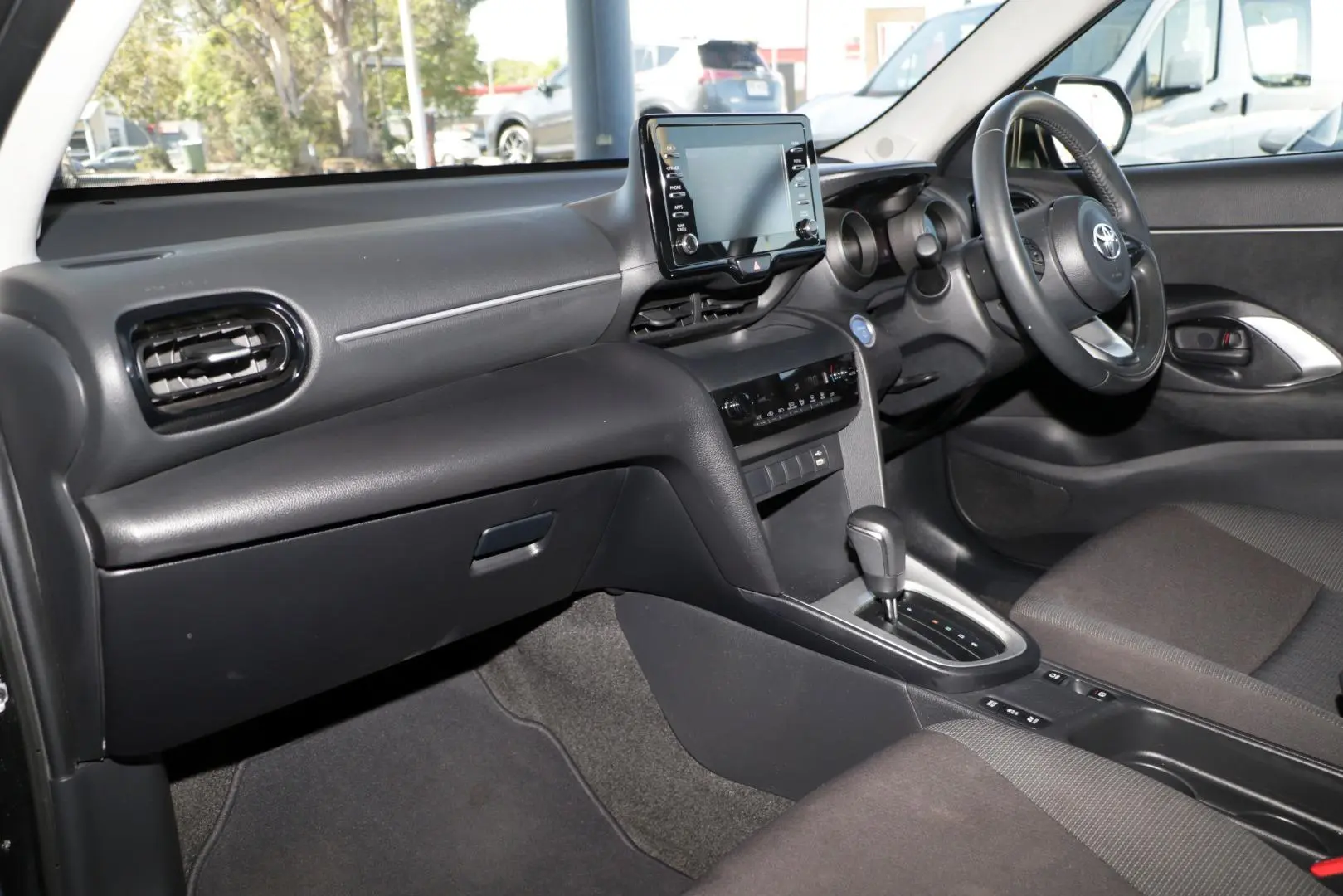 2023 Toyota Yaris Cross Gallery Image 7
