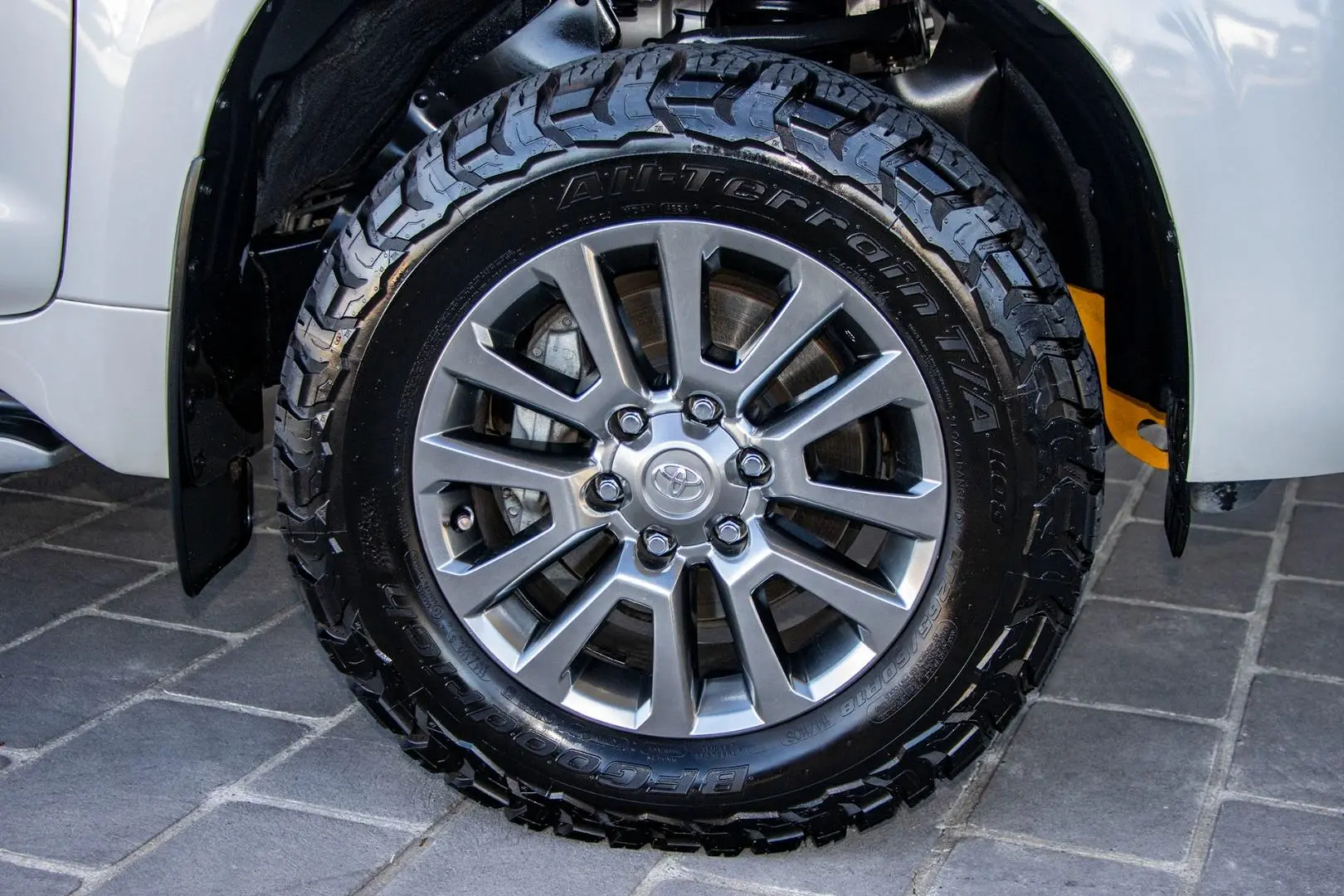 2019 Toyota Landcruiser Prado Gallery Image 21