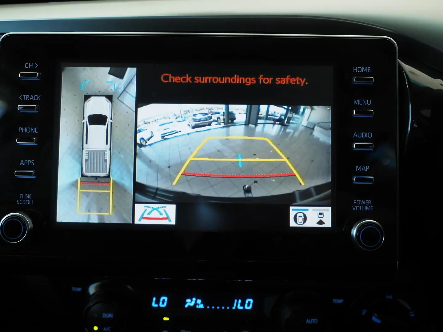 2024 Toyota Hilux Gallery Image 25