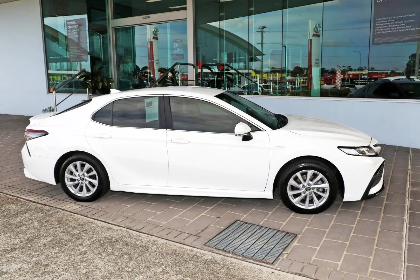 2021 Toyota Camry Gallery Image 5