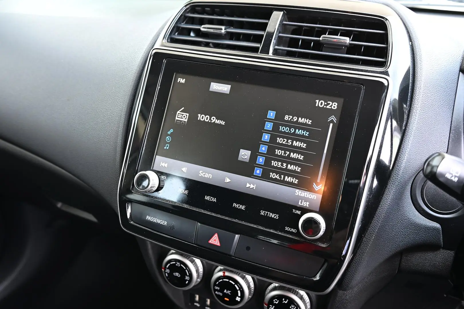 2022 Mitsubishi ASX Gallery Image 13