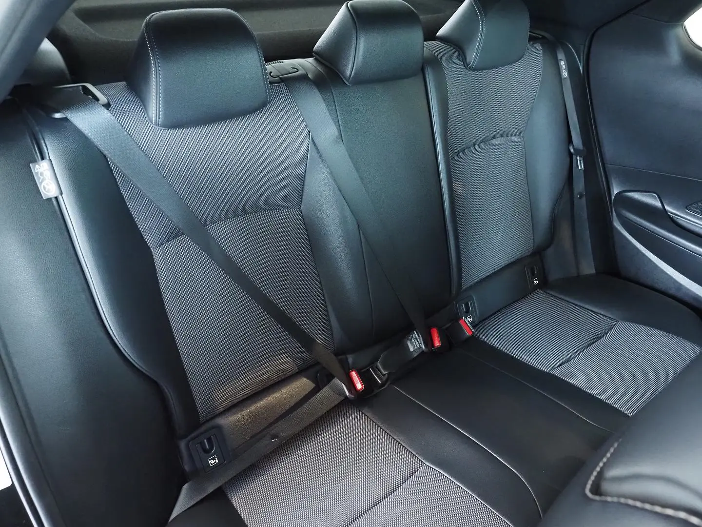 2024 Toyota C-HR Gallery Image 15