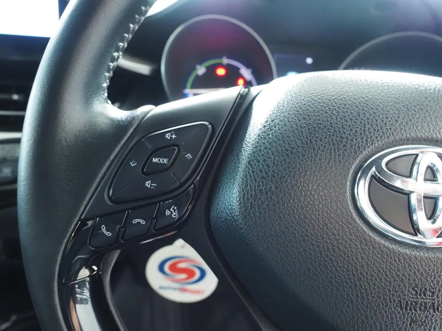 2021 Toyota C-HR Gallery Image 21