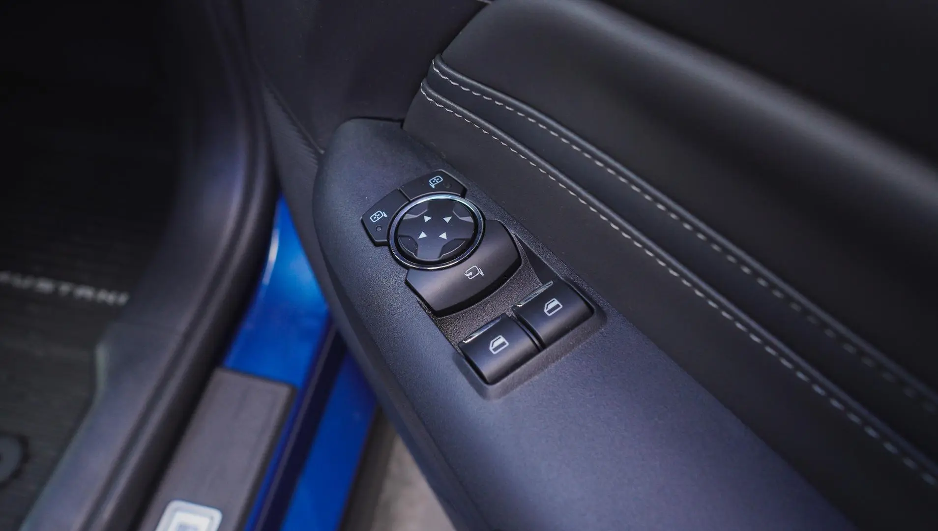 2025 Ford Mustang Gallery Image 13