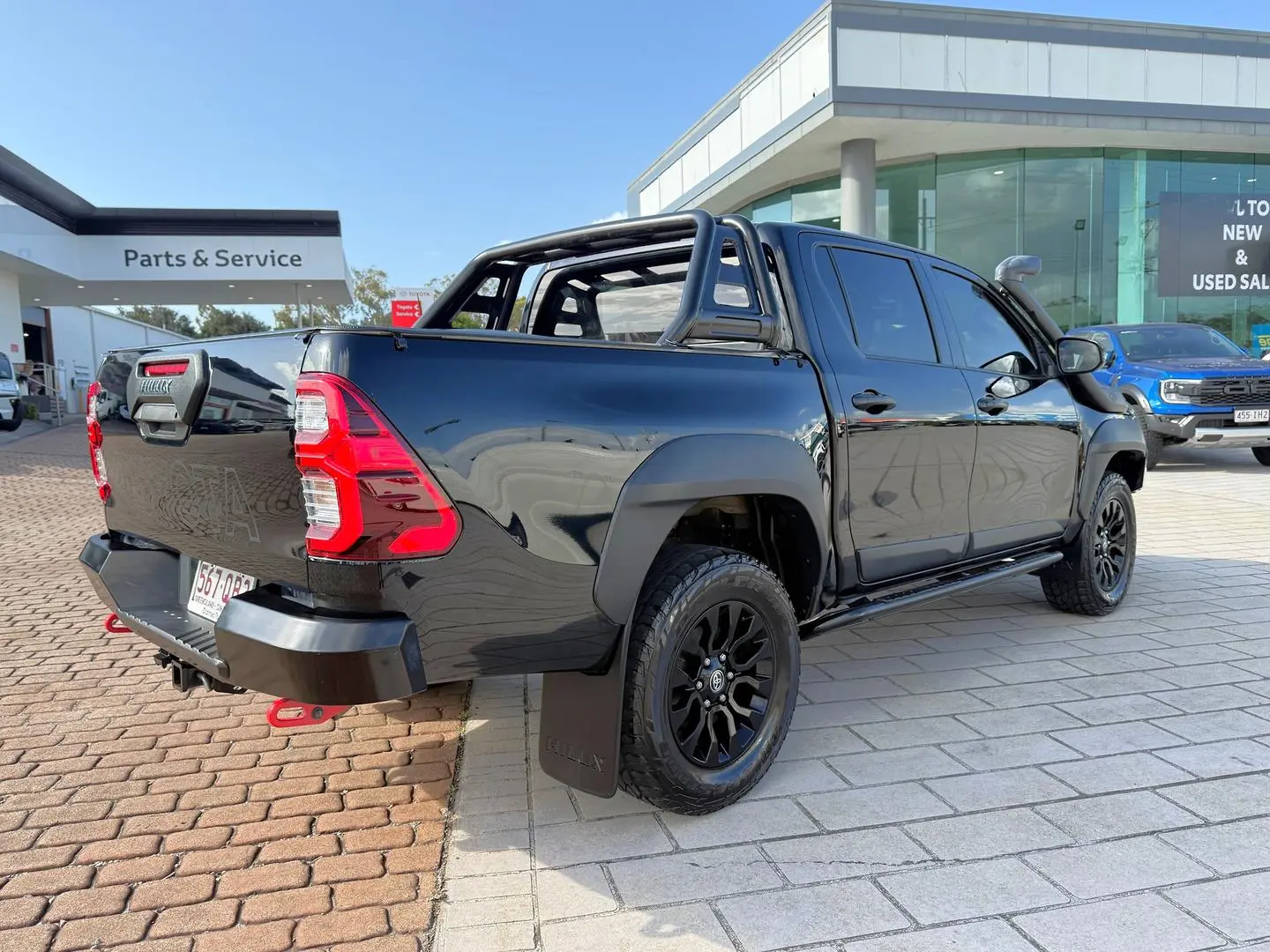 2022 Toyota Hilux Gallery Image 11