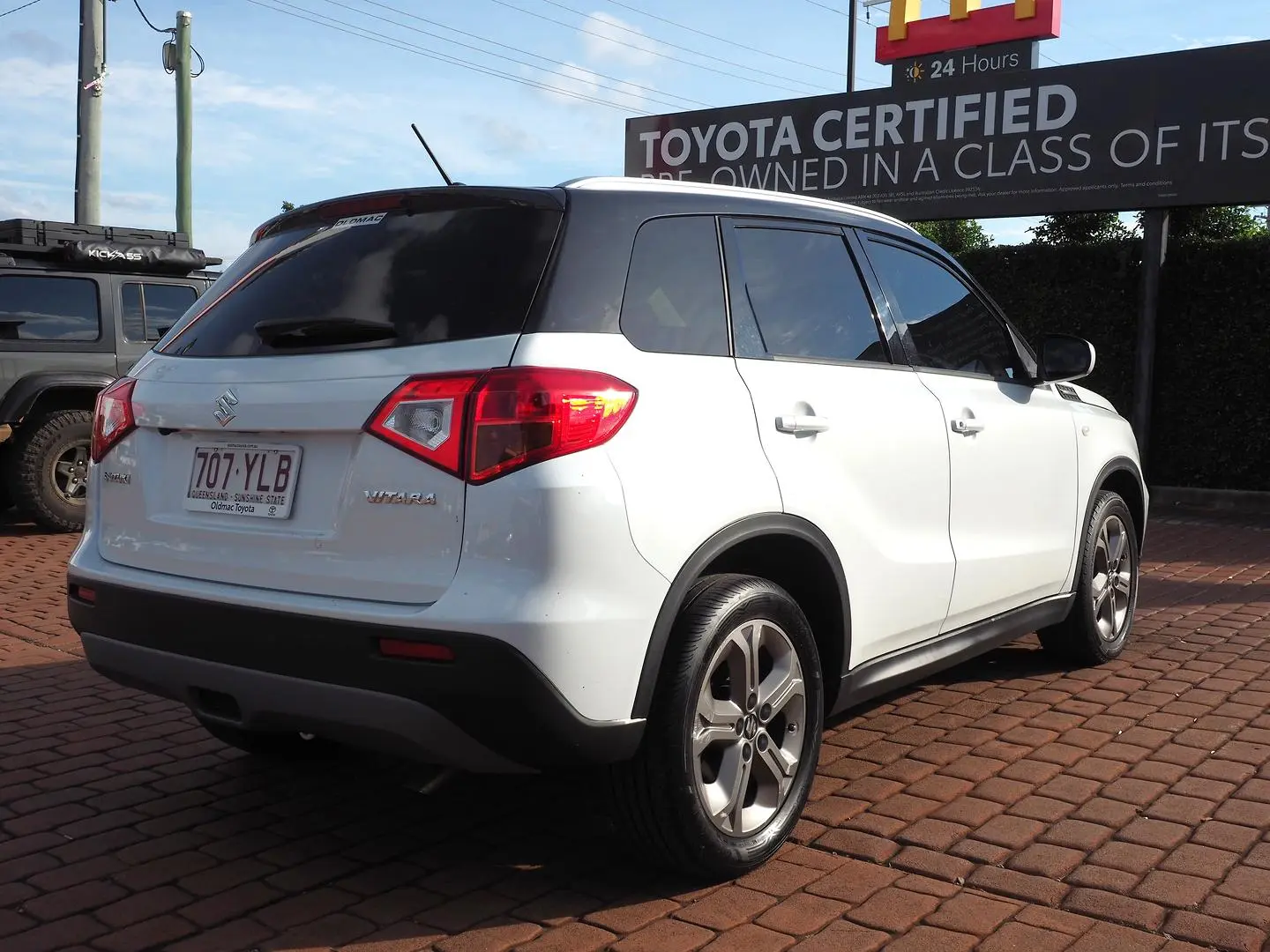 2017 Suzuki Vitara Gallery Image 4