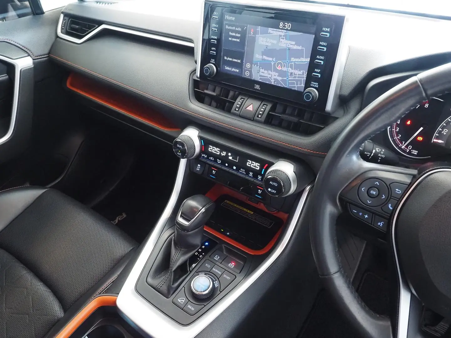 2020 Toyota RAV4 Gallery Image 17