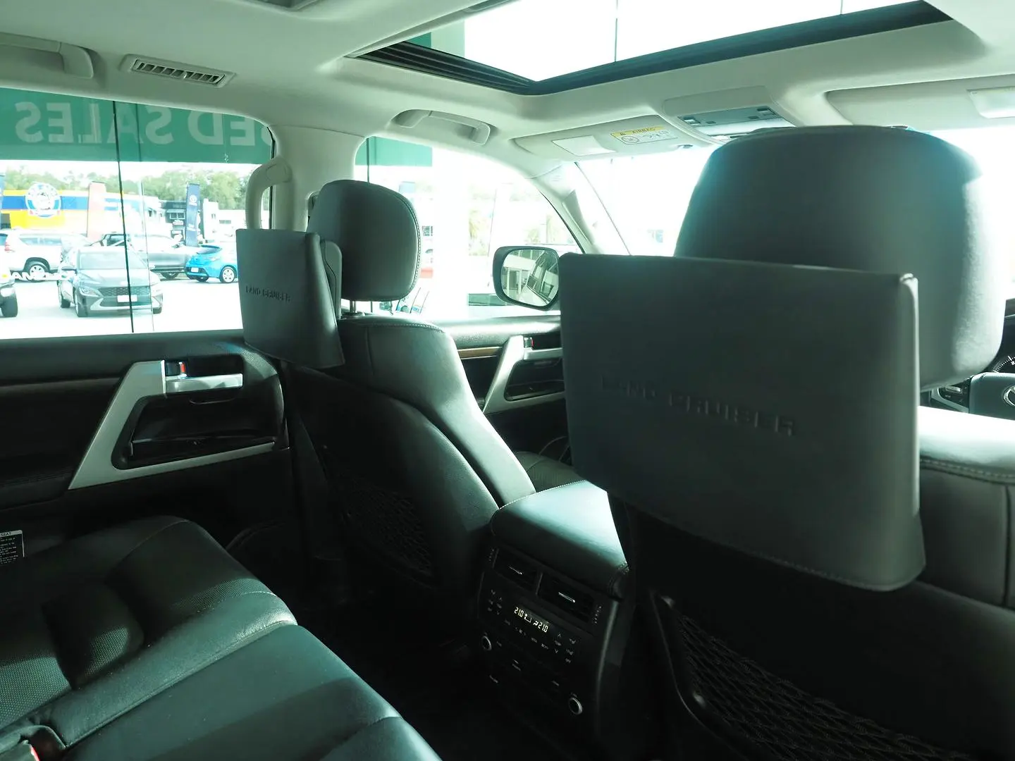 2018 Toyota Landcruiser Gallery Image 20