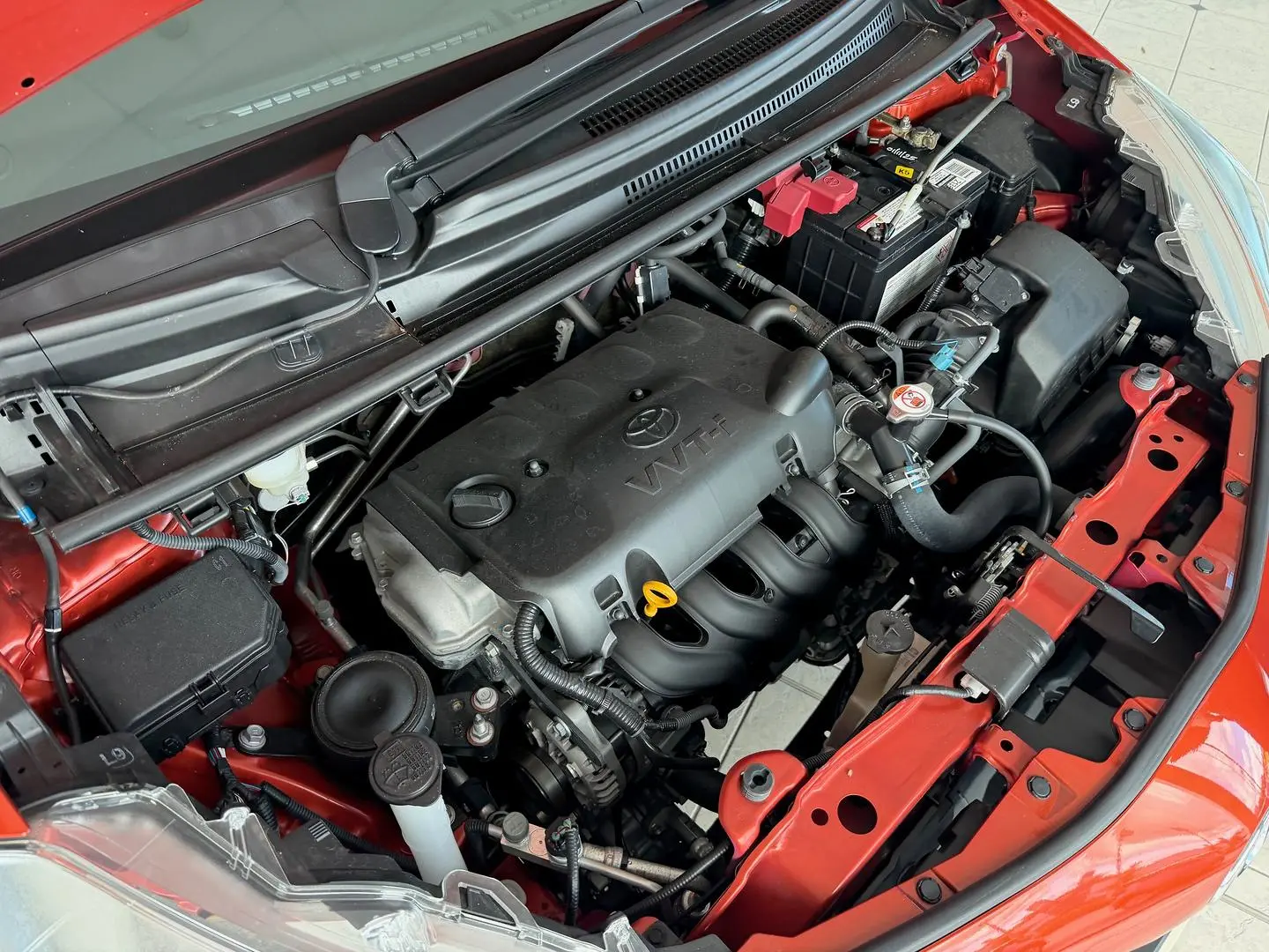 2017 Toyota Yaris Gallery Image 5