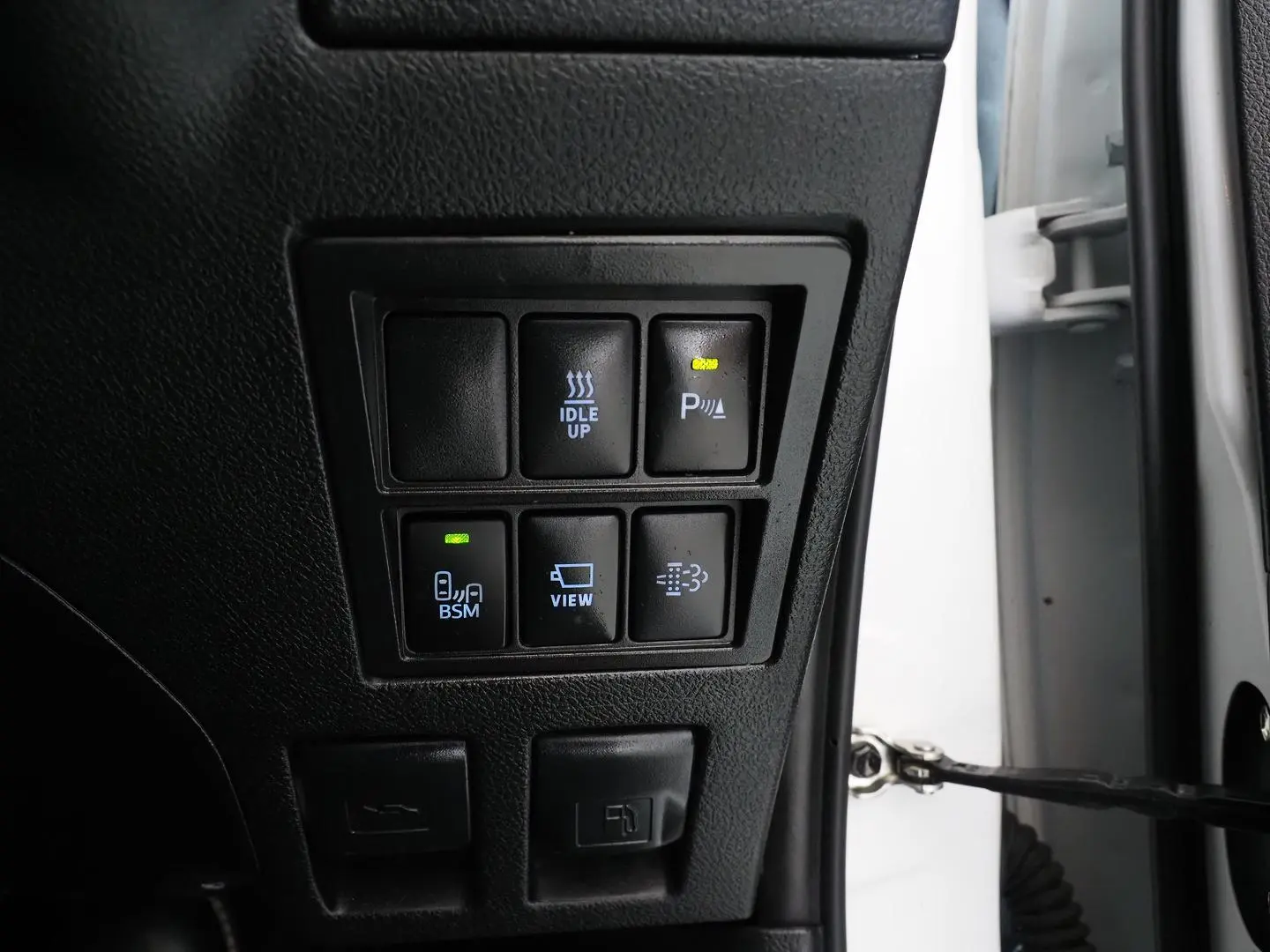 2023 Toyota Hilux Gallery Image 33